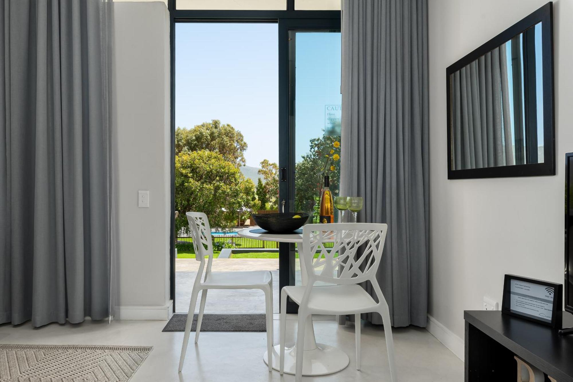 Sunset Splendour Guesthouse Noordhoek Exterior photo