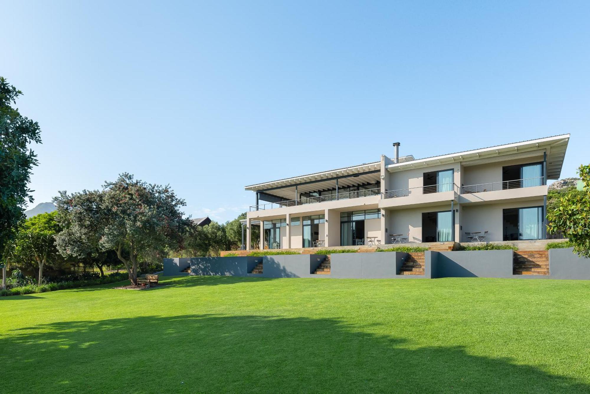 Sunset Splendour Guesthouse Noordhoek Exterior photo